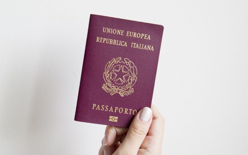 Investindo na Itália: Saiba como investir em euro com o Passaporte Italiano  - Diritto di Cittadinanza SRL