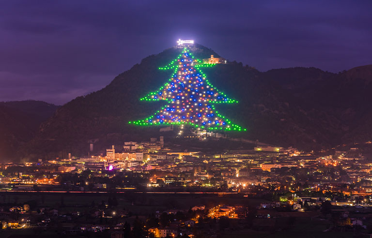 Natal na Italia maior arvore do mundo